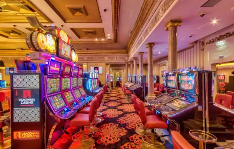 Pengalaman Live Casino interaktif motif4d untuk pemain Indonesia